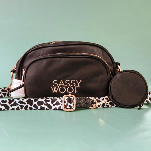 Sassy Woof “Baby Got Black” Crossbody Bag & “Moo Moo” Strap - Picture 1 of 7